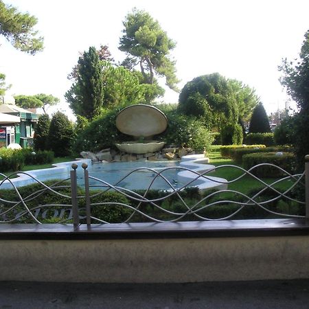 Hotel Canasta Ричоне Екстериор снимка