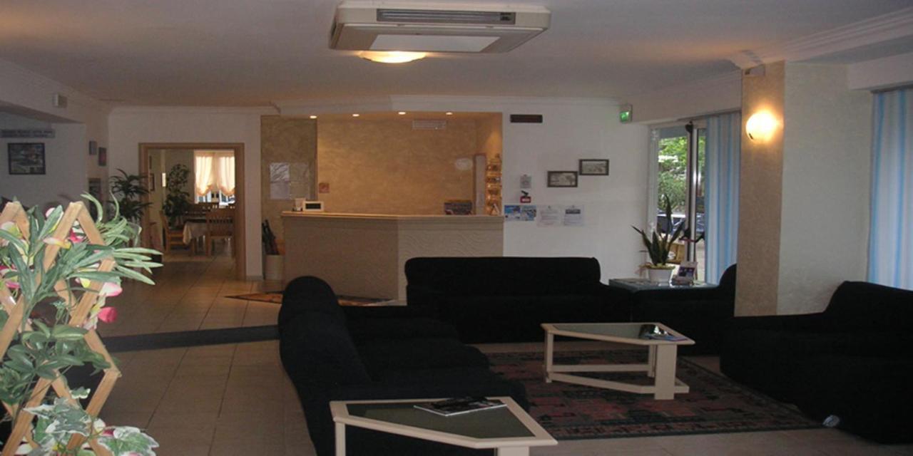 Hotel Canasta Ричоне Екстериор снимка